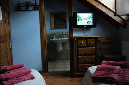 Borda Felices Hostel Broto Cameră foto