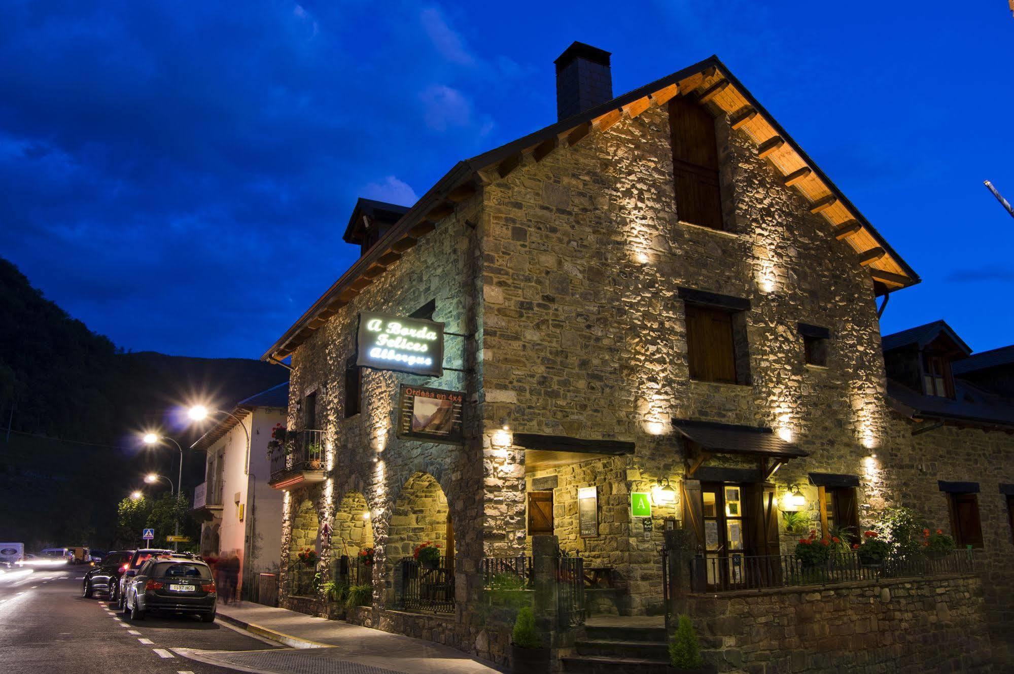 Borda Felices Hostel Broto Exterior foto
